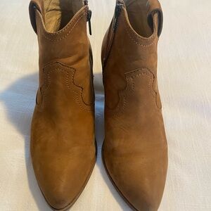 Frye Bootie - Size 7M. Color tan. Side zipper.